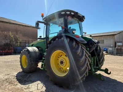 John Deere 8320R sold by Commerciale Adriatica Srl