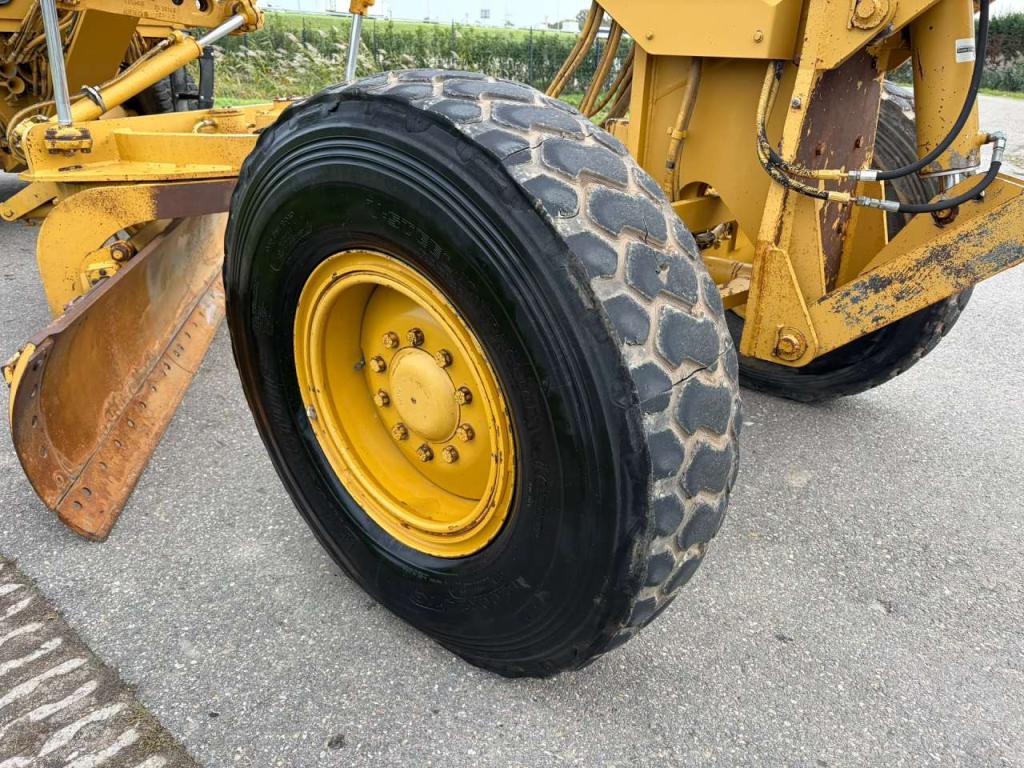 Caterpillar 140H Photo 12