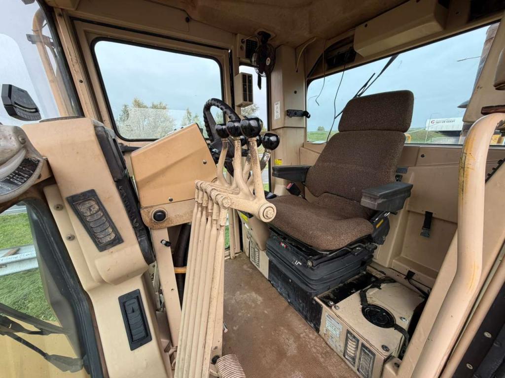 Caterpillar 140H Photo 23