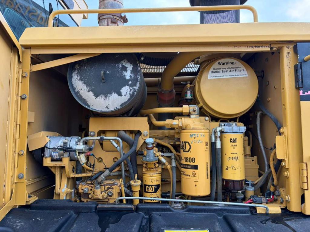 Caterpillar 140H Photo 30