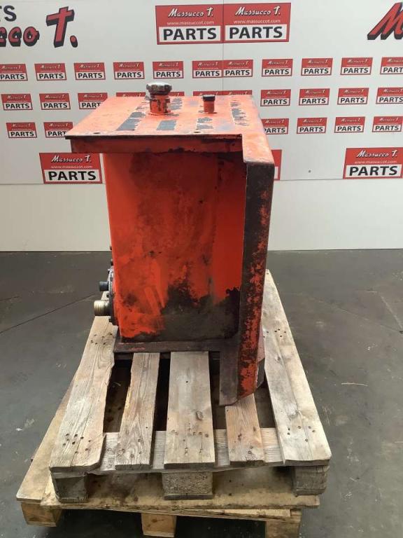 Diesel tank for Kalmar LMV 12-600 Photo 4