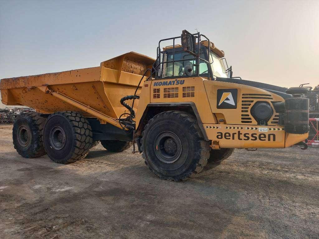 Komatsu HM400-3R (4pcs available for sale in Abu Dhabi) Photo 3