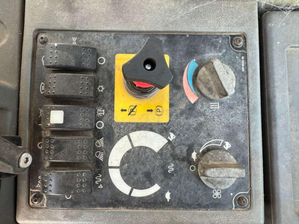 Caterpillar CP76 (19t) Photo 15
