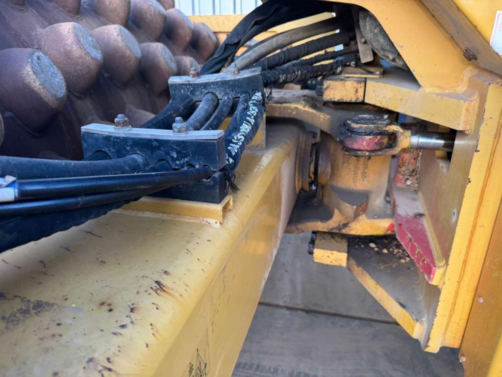 Caterpillar CP76 (19t) Photo 20