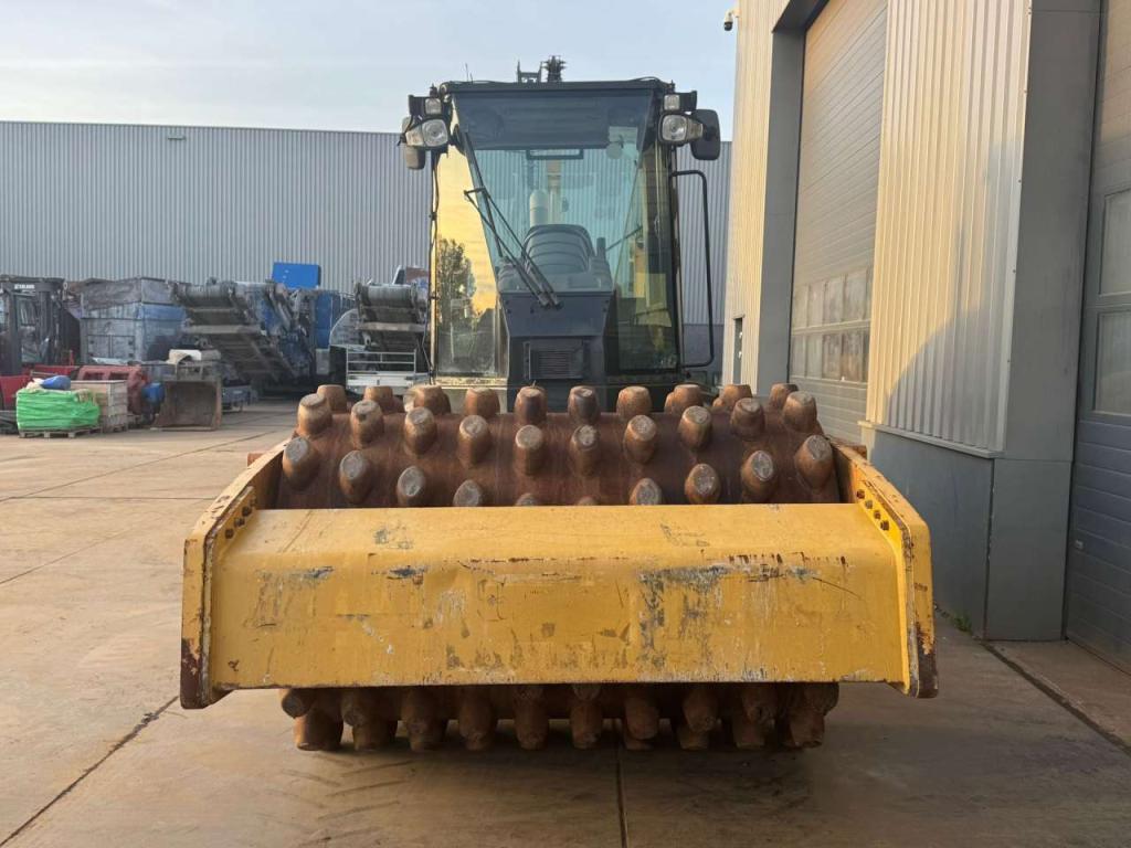 Caterpillar CP76 (19t) Photo 9