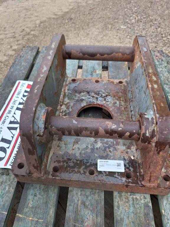 attachment plate for 5-12 ton excavators Coupling ramp (quick coupler) Photo 3