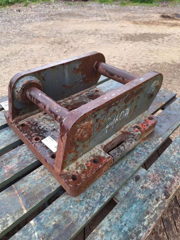 attachment plate for 5-12 ton excavators Coupling ramp (quick coupler) Photo 4
