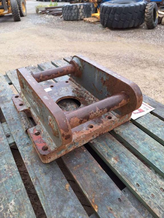 for 5-12 ton excavators Attachment plate Photo 6