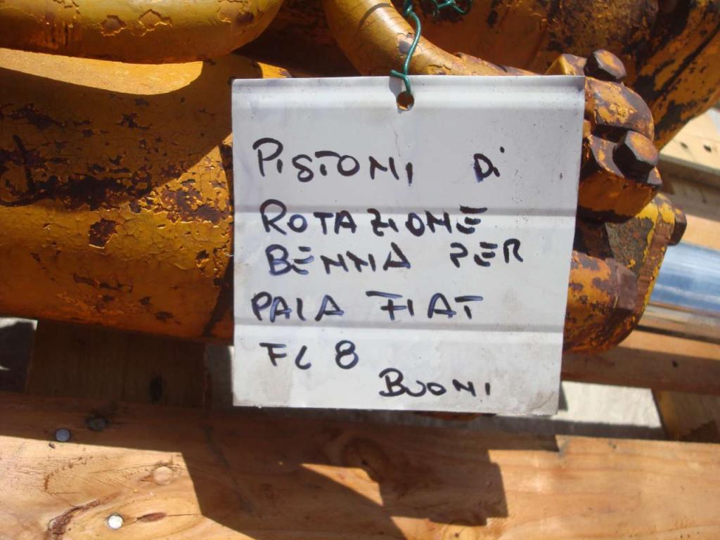 Bucket rotation piston for Fiat FL8 Photo 4