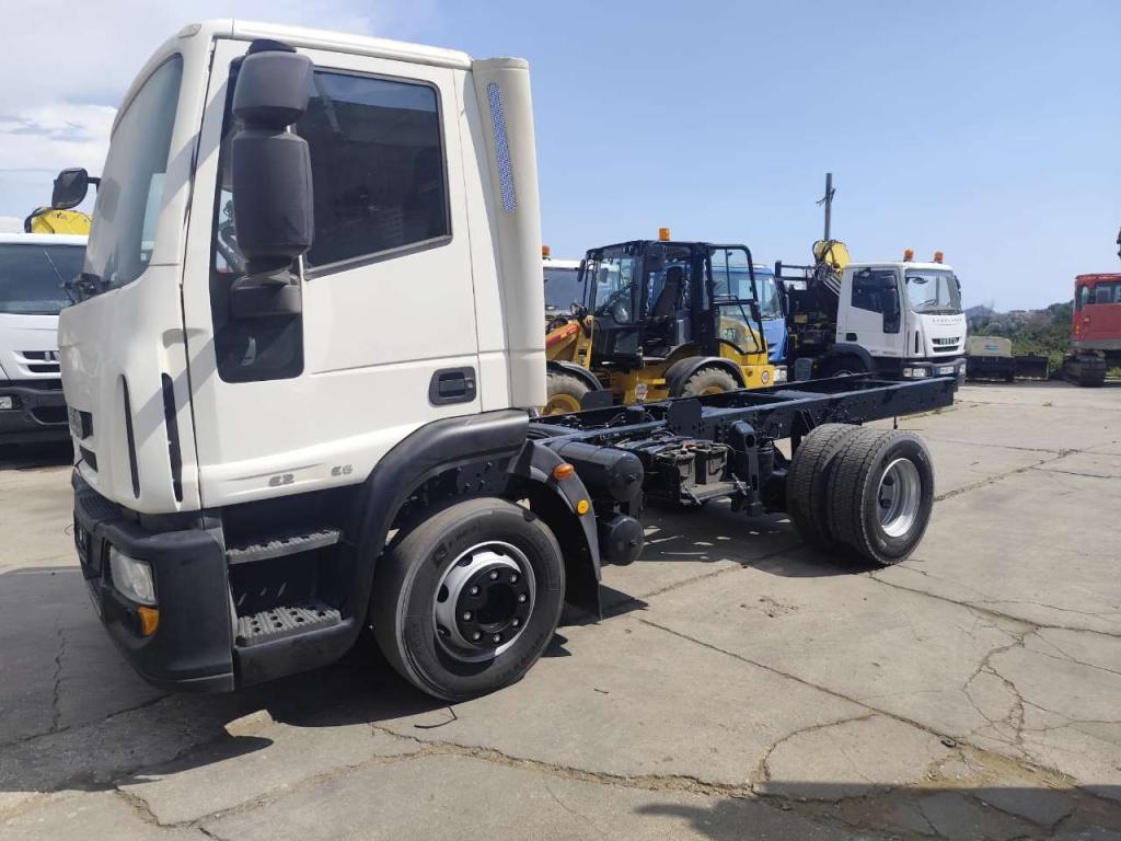 Iveco EUROCARGO 150E22P Photo 10