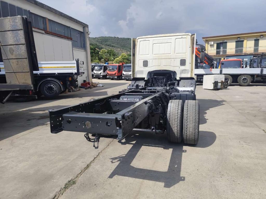 Iveco EUROCARGO 150E22P Photo 18