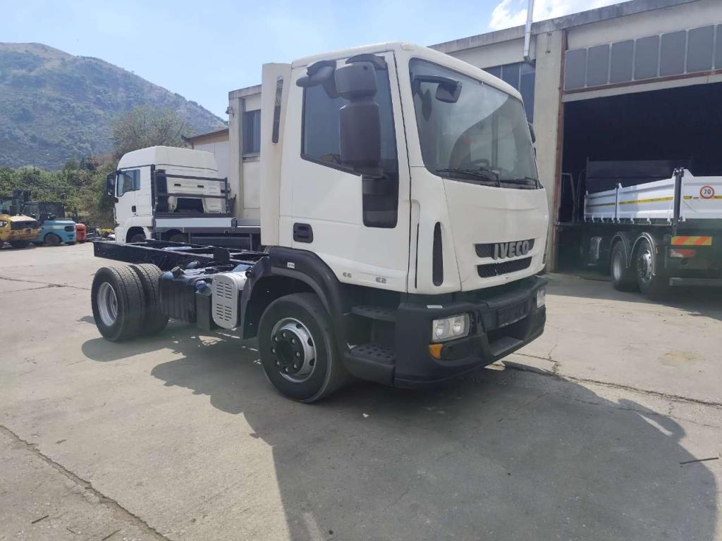 Iveco EUROCARGO 150E22P Photo 23