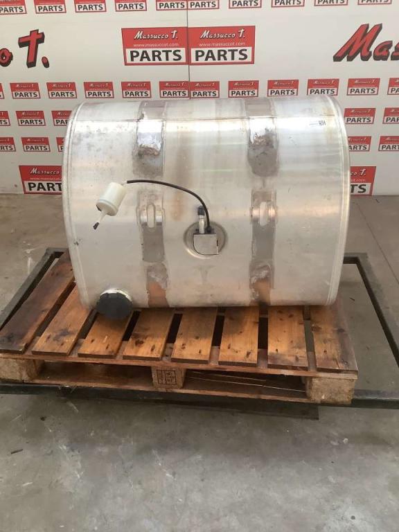 SERBATOIO CARBURANTE PER VOLVO FH16 550 6x4 Tank Photo 3