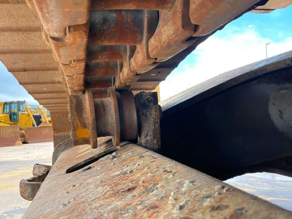 Caterpillar 329E Long Reach Excavator Photo 14