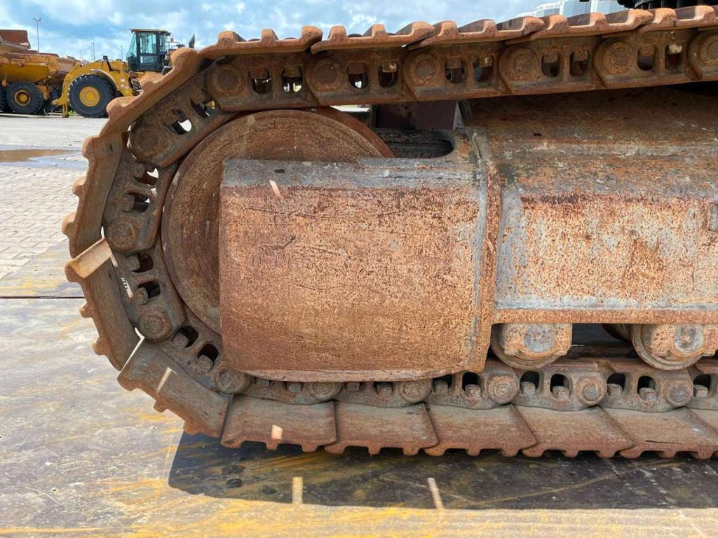 Caterpillar 329E Long Reach Excavator Photo 15