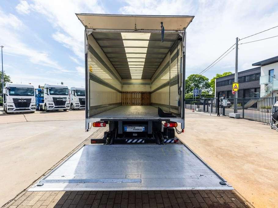Renault D12.240+HAYON ANTEO 1.7T. Photo 6