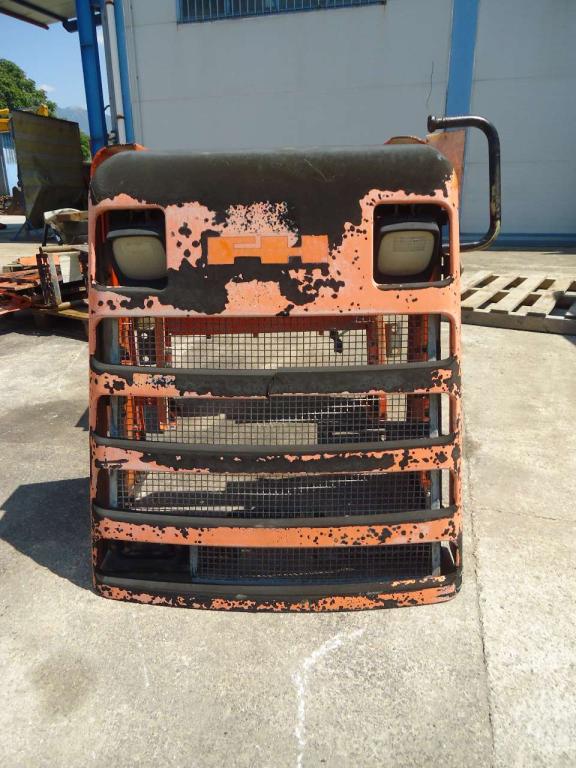 Hood and body panel for Fiat Hitachi W130 Photo 4
