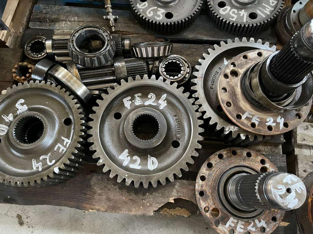 Fiat Traction drive for Fiat Allis FE 24 Photo 1