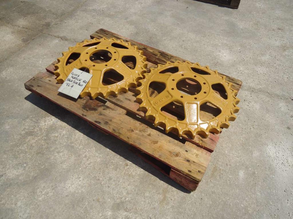 Sprocket for Fiat Allis FL 4 Photo 1