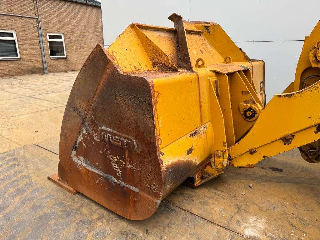 Caterpillar 972M - Weight System / Backup Camera Photo 16