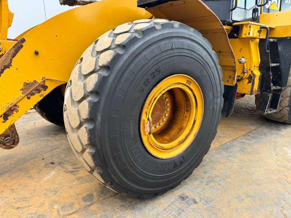Caterpillar 972M - Weight System / Backup Camera Photo 23