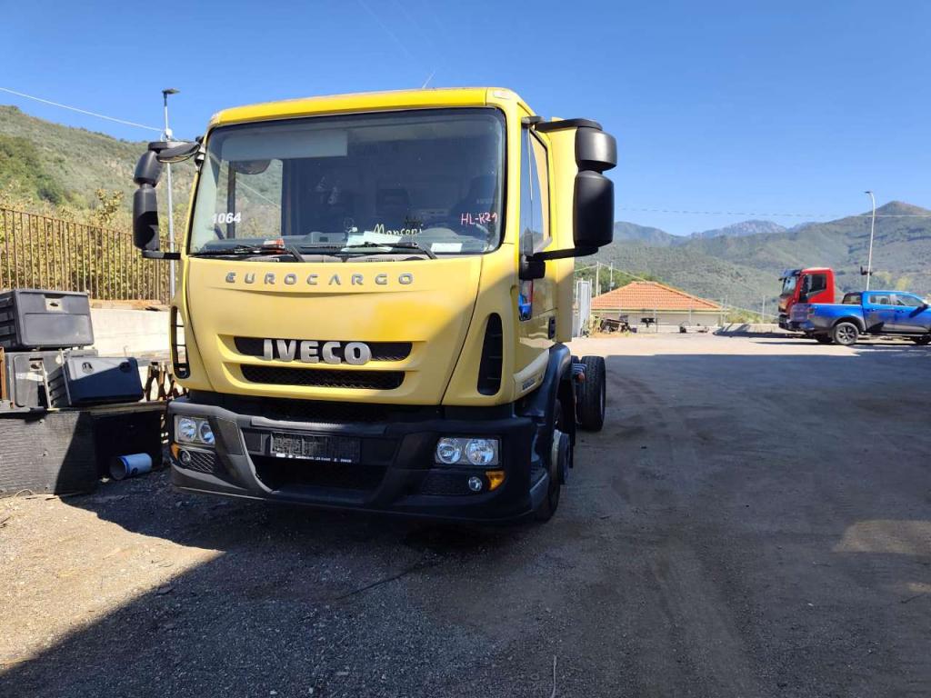 Iveco EUROCARGO CUBE 120E28P Photo 15