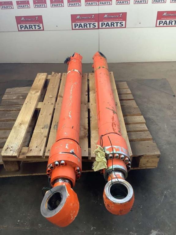 Lifting piston for Fiat Hitachi EX215 Photo 2