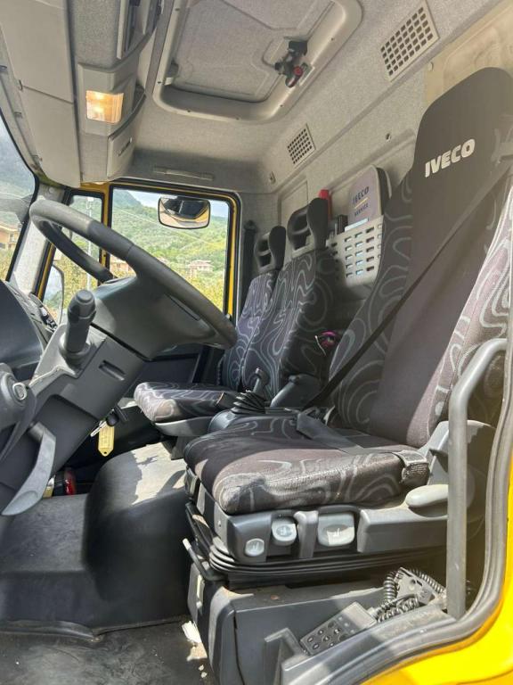 Iveco EUROCARGO CUBE 120E28P Photo 8