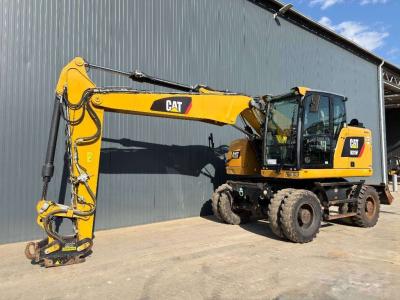 Caterpillar M315F - With OilQuick sold by Smitma B.V.