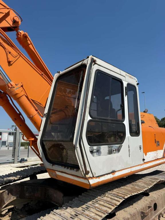 Fiat Hitachi FH220.3 Photo 6