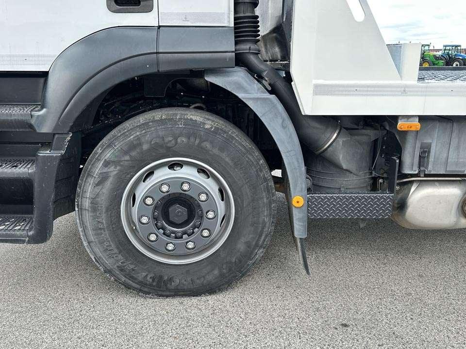 Iveco STRALIS 310 6x2 Photo 4