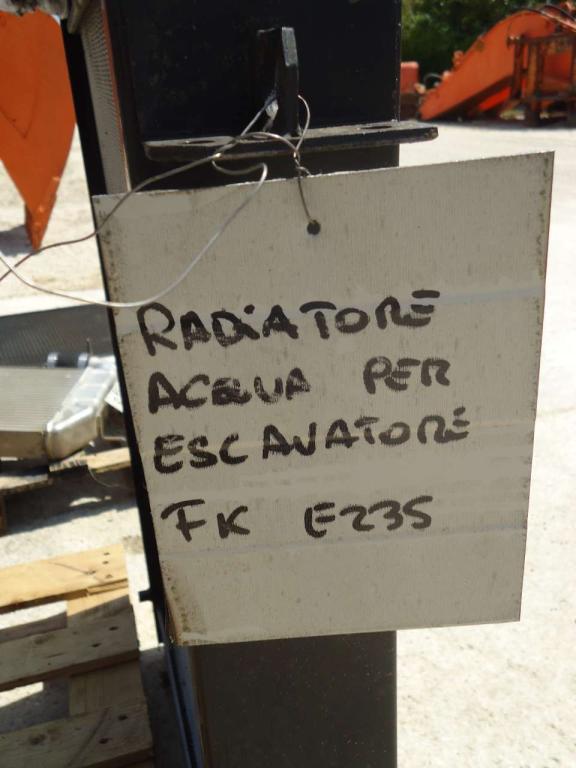 Water radiator for Fiat Kobelco E235 Photo 3
