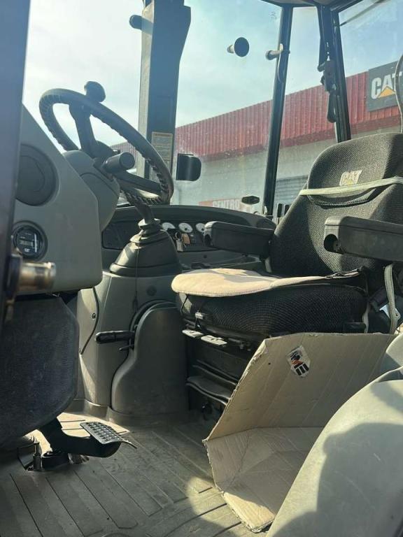 Caterpillar 442D Photo 4