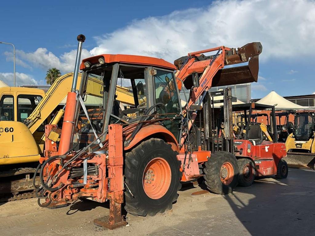 Fiat Hitachi FB100 Photo 1