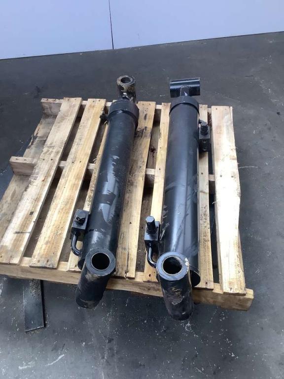 Piston kit for JLG LIFT 450 AJ Photo 1