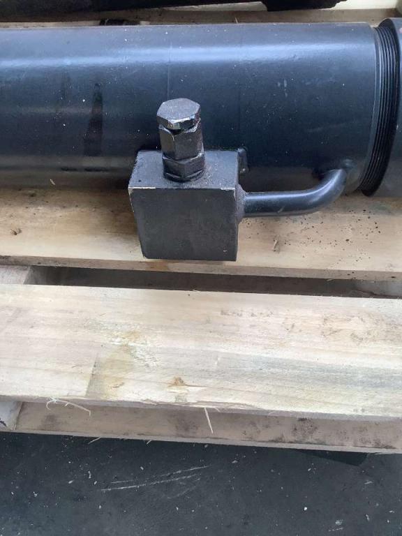 Piston kit for JLG LIFT 450 AJ Photo 3