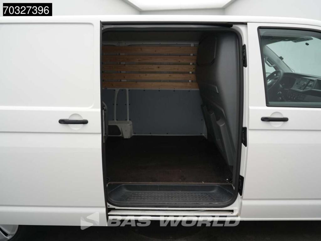Volkswagen Transporter 110pk L2H1 Navi Airco Euro6 L2 A/C Photo 11
