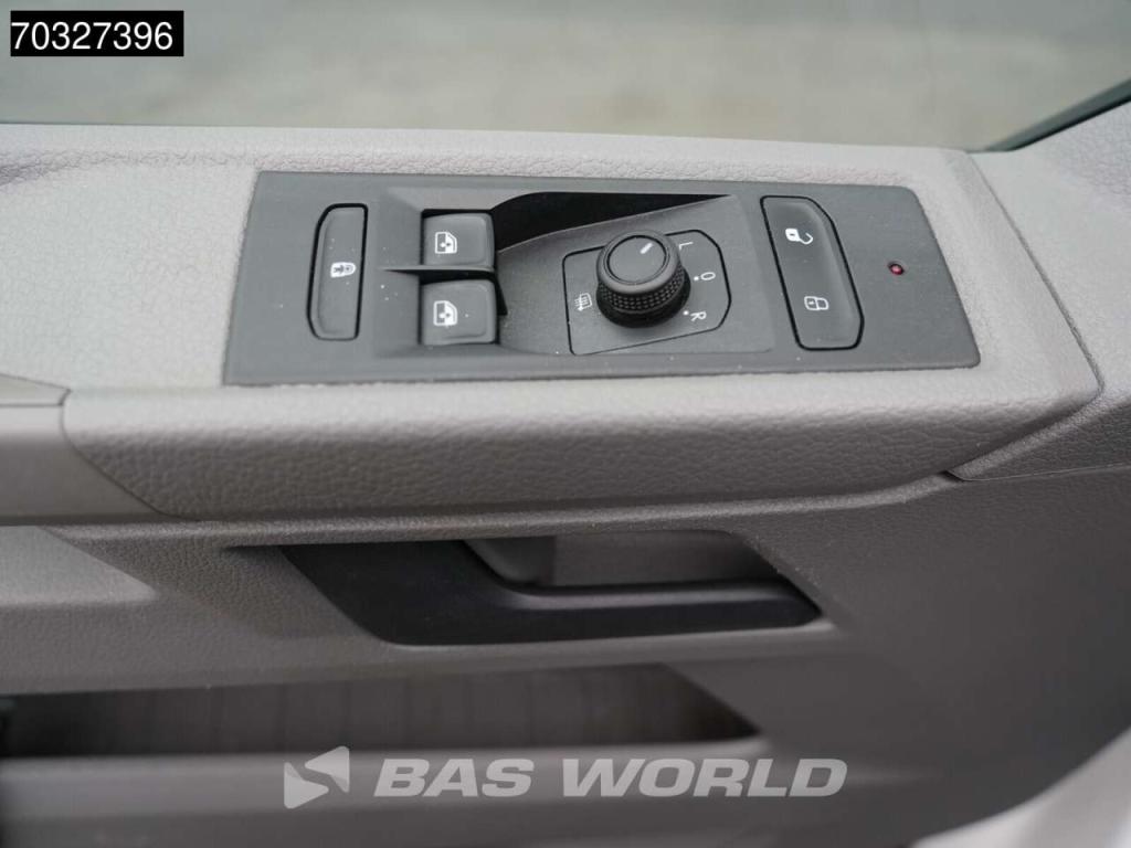 Volkswagen Transporter 110pk L2H1 Navi Airco Euro6 L2 A/C Photo 20