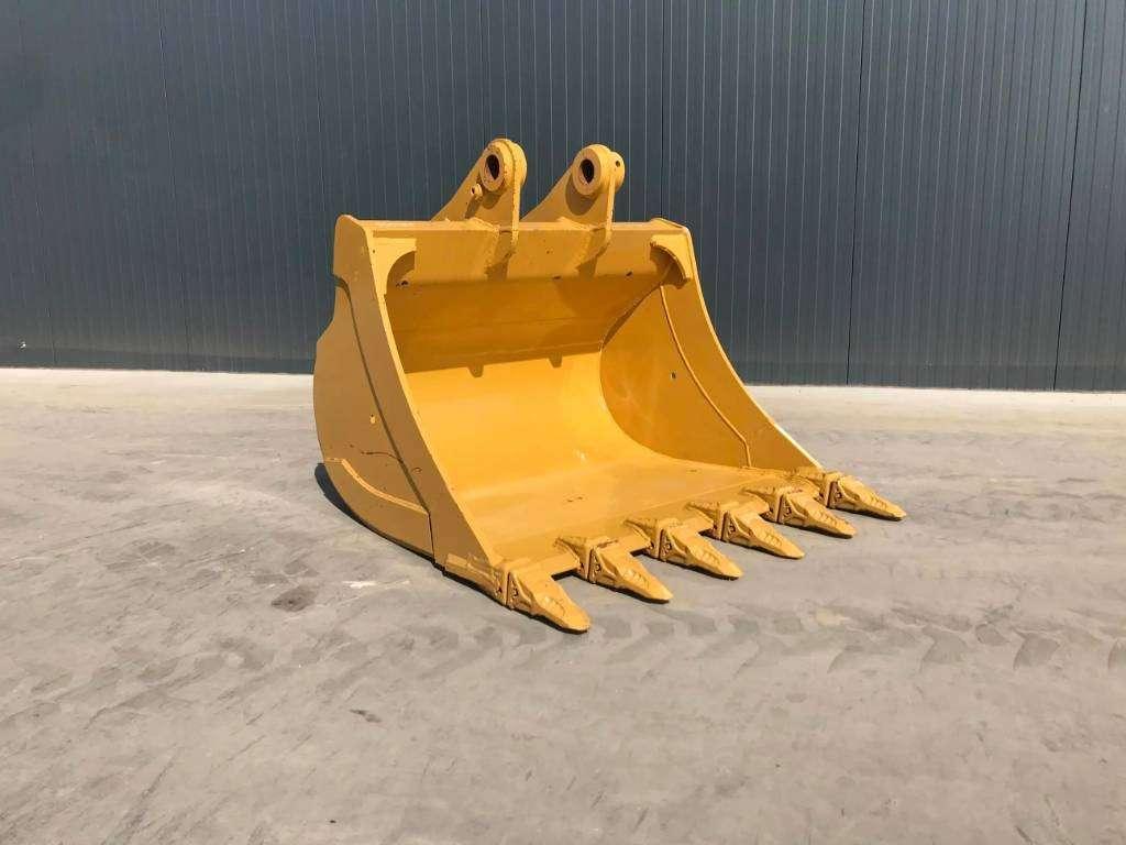 Caterpillar 323 NG 1.40m Photo 2