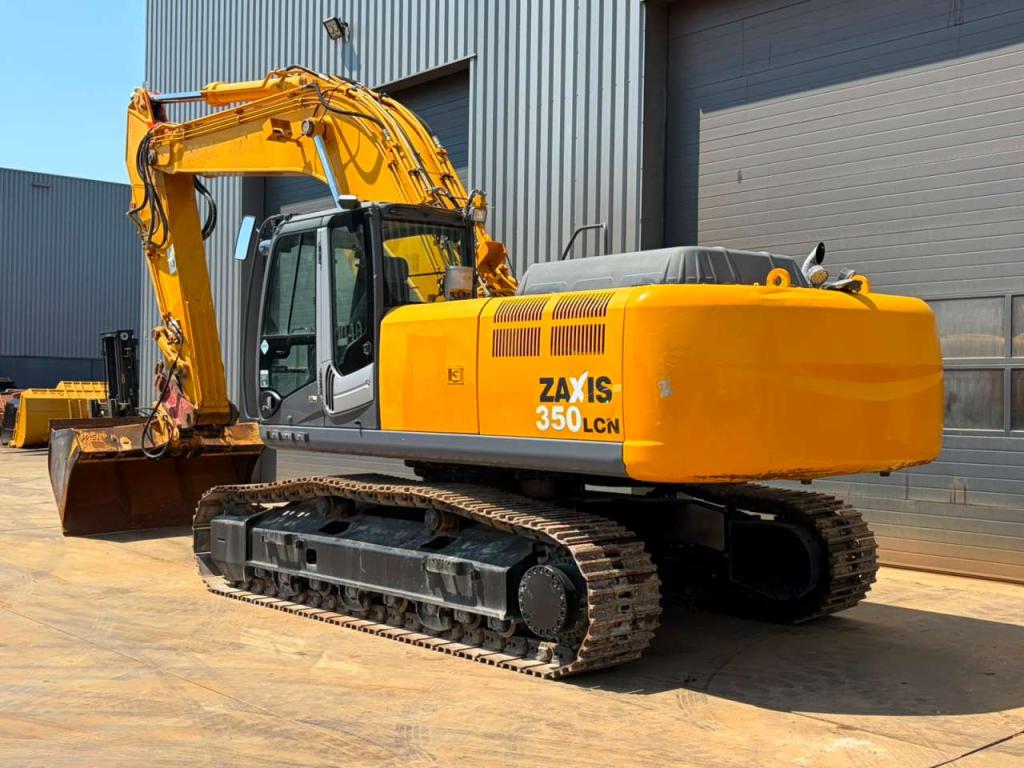 Hitachi ZX350LCN-3 Photo 3