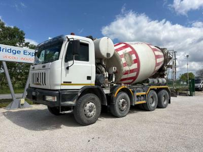 Astra HD7 84.45 betoniera 4 assi CURSOR ZF sold by Bridge Export Srl
