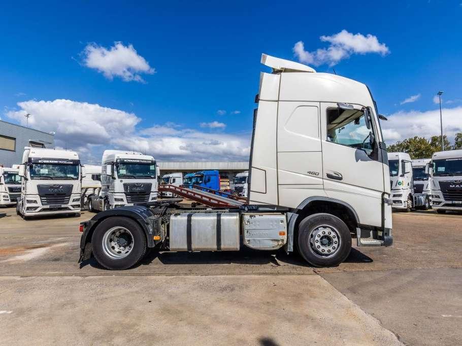 Volvo FH4 460 GLOB Photo 6