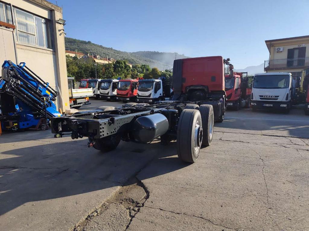 Iveco STRALIS HI-STREET 260S31 Photo 14