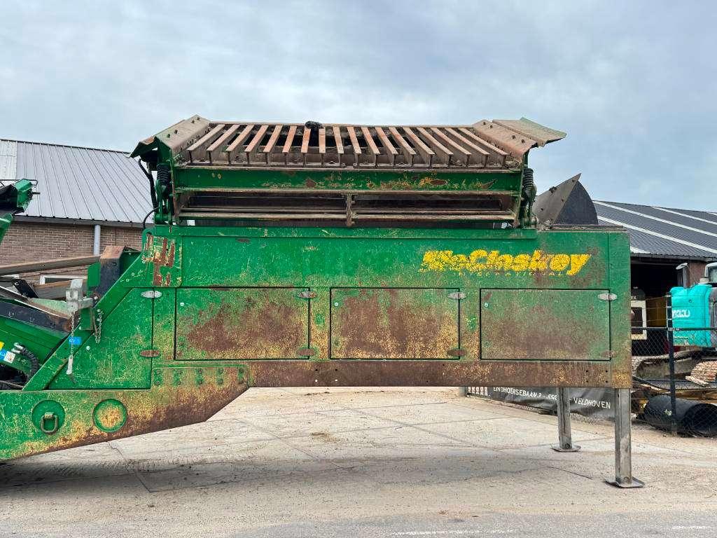 McCloskey S130 2D - TOP Condition / 3 conveyors Photo 8