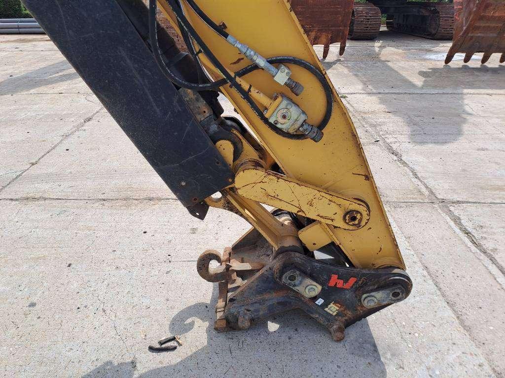 CAT 330DL UHD Photo 9