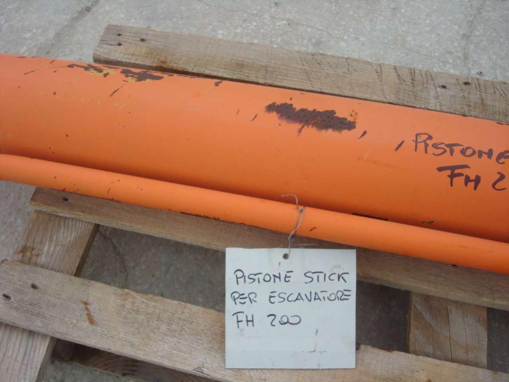 Arm cylinder (stick) for Fiat Hitachi FH 200 Photo 6