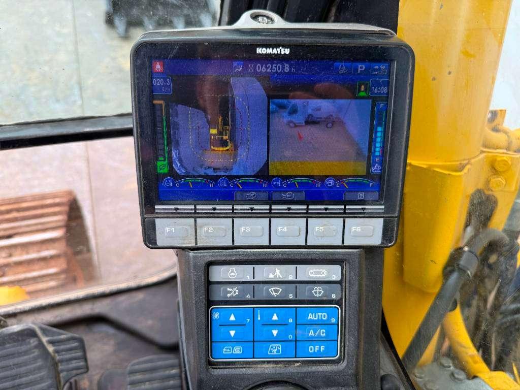 Komatsu PC360LC-11E0 - Hammer Lines / Automatic Greasing Photo 11