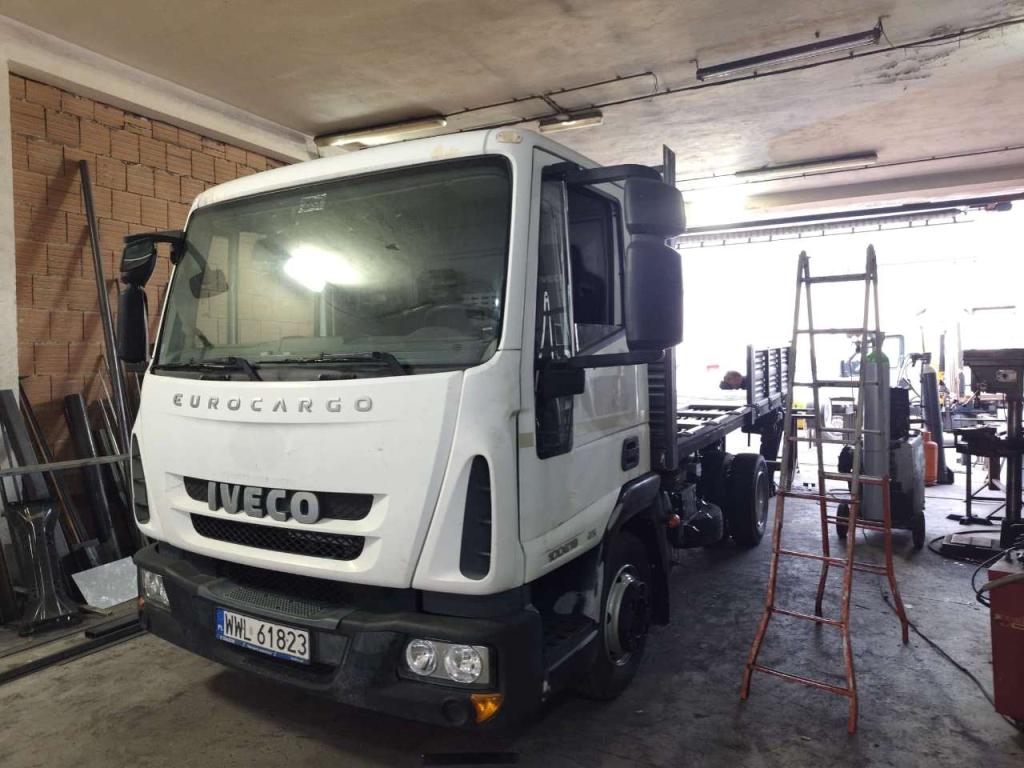 Iveco EUROCARGO 100E18 Photo 14