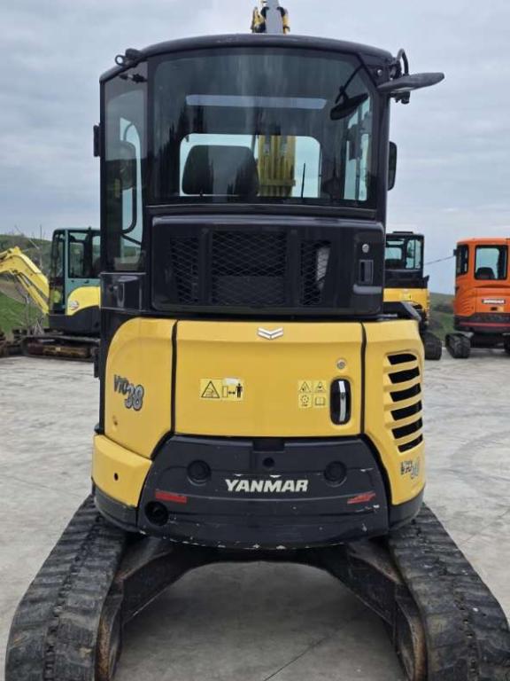 Yanmar VIO38 Photo 4