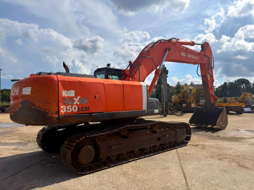 Hitachi ZX350LCN-3 Photo 3
